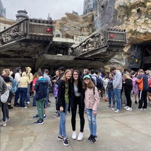 Meet your Posher, Anika